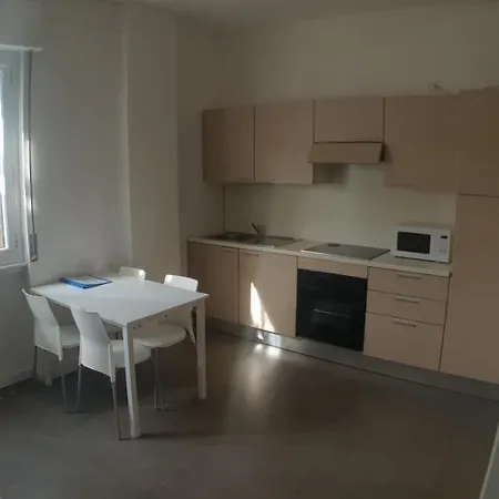 Lägenhetshotell Hb In Centro 3*