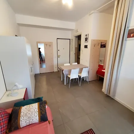 Apartmanhotel Hb In Centro