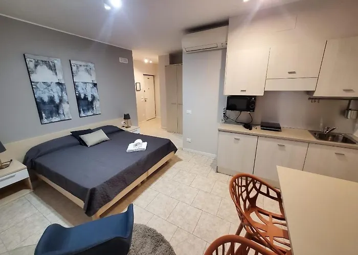 Hb In Centro Aparthotel 3*