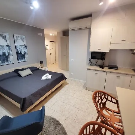 Hb In Centro شقة فندقية 3*